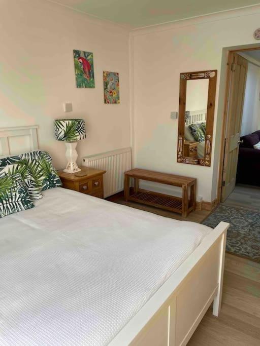 Bournemouth Cosy Retreat Leilighet Eksteriør bilde